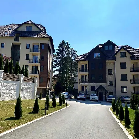 Wooden Corner Apartment Zlatibor
